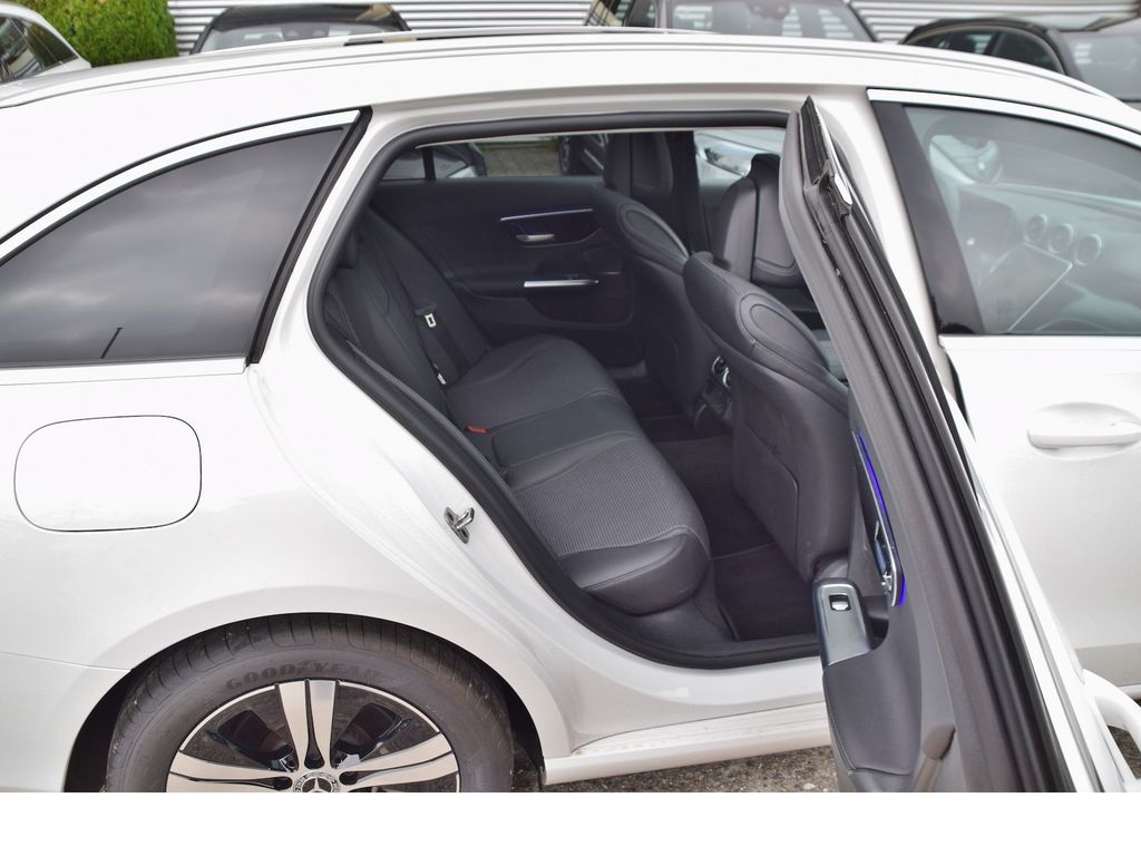 Mercedes-Benz C 200 2024