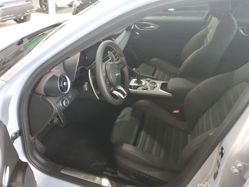 Alfa Romeo Giulia 2023