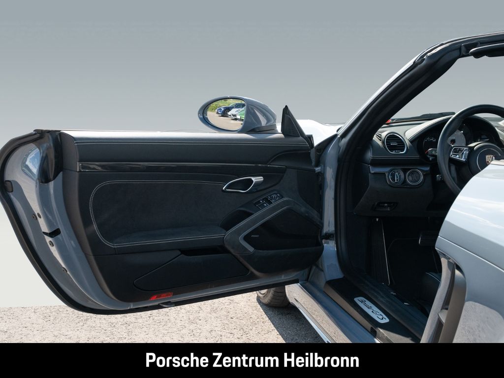 Porsche Boxster 2024