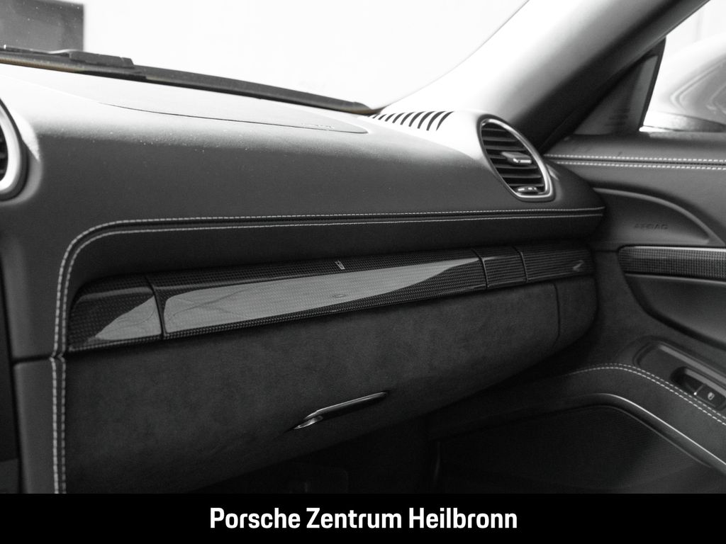 Porsche Boxster 2024