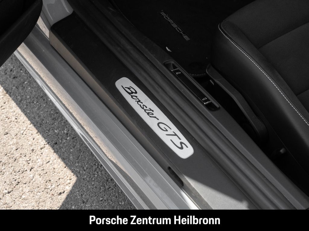 Porsche Boxster 2024