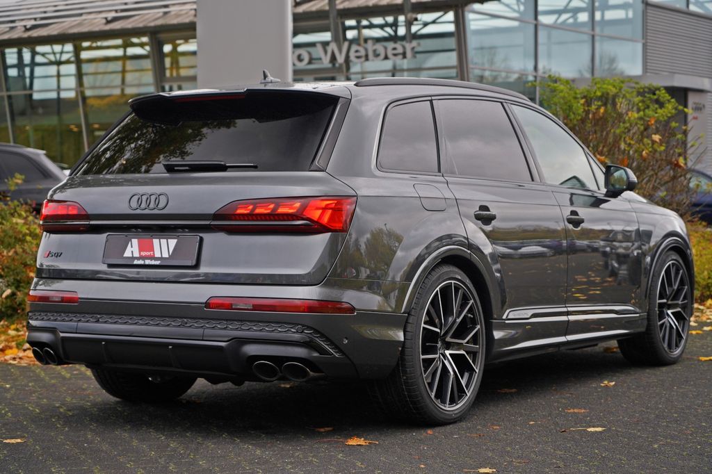 Audi SQ7 2025