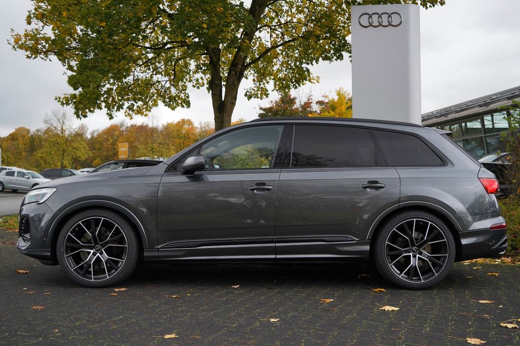 Audi SQ7 2025