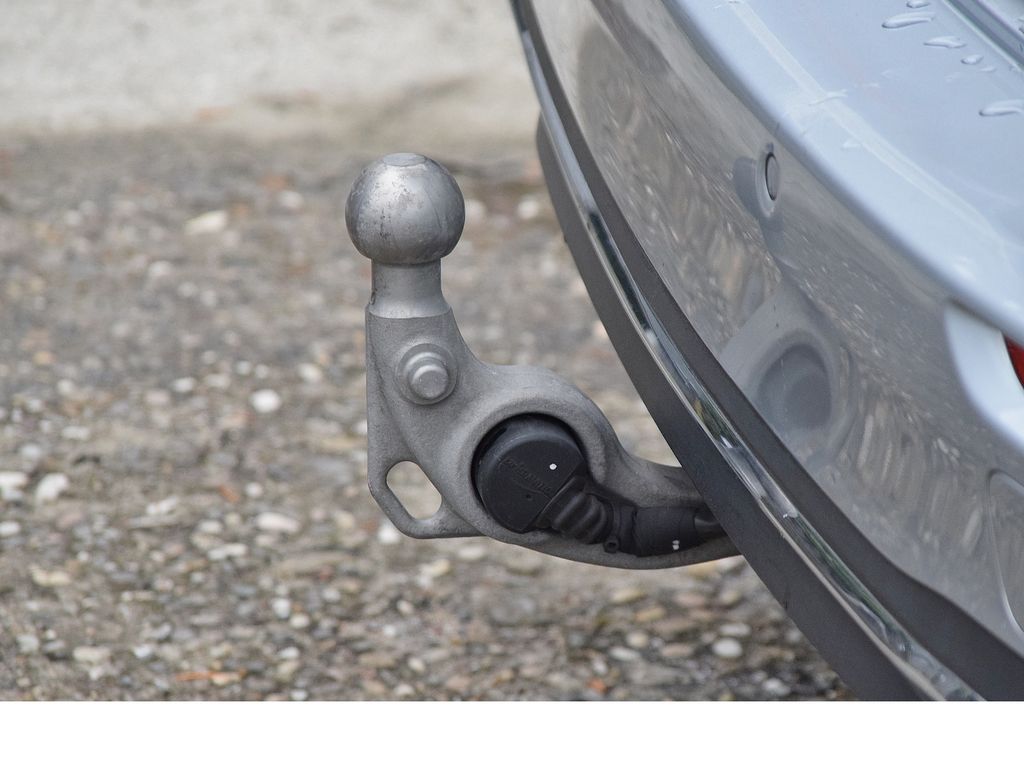 Mercedes-Benz C 200 2025