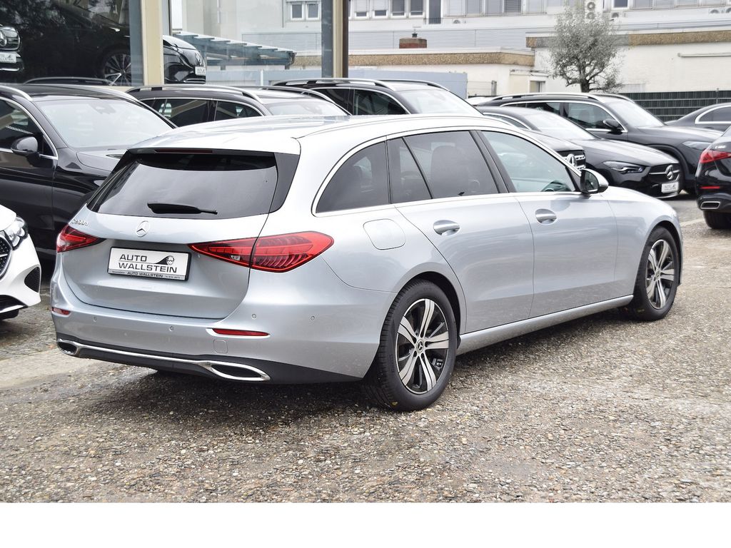 Mercedes-Benz C 200 2025