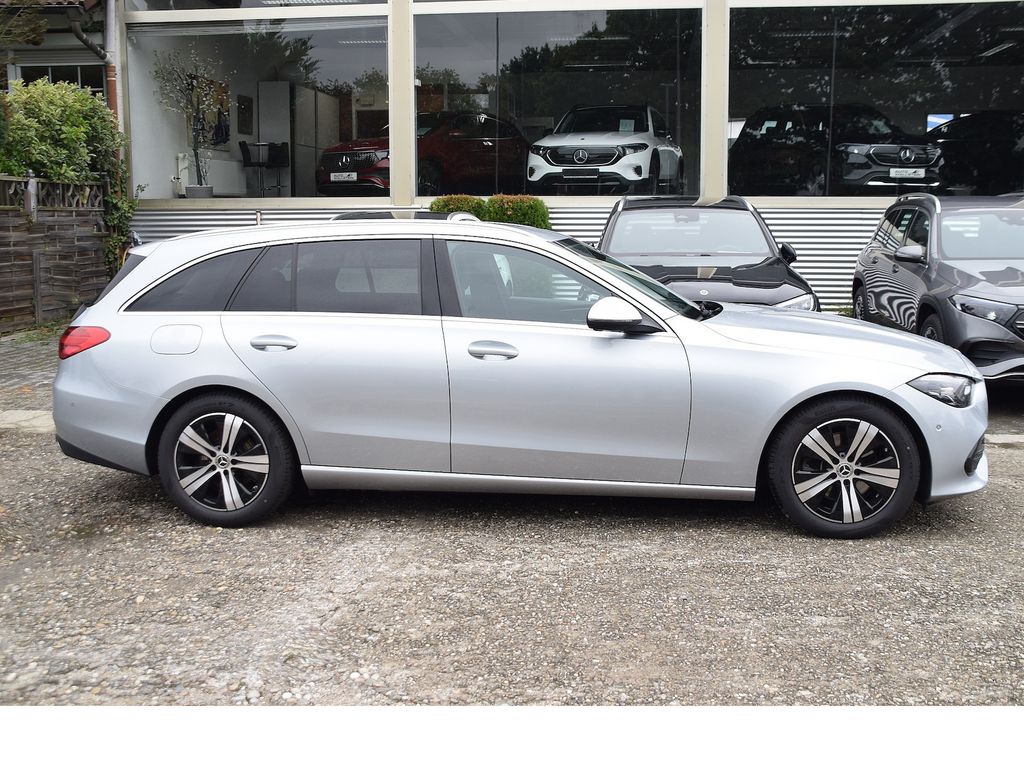 Mercedes-Benz C 200 2025