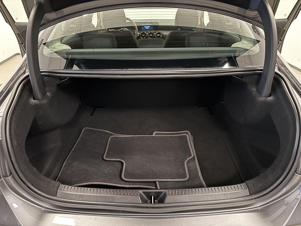 Mercedes-Benz A 200 2022