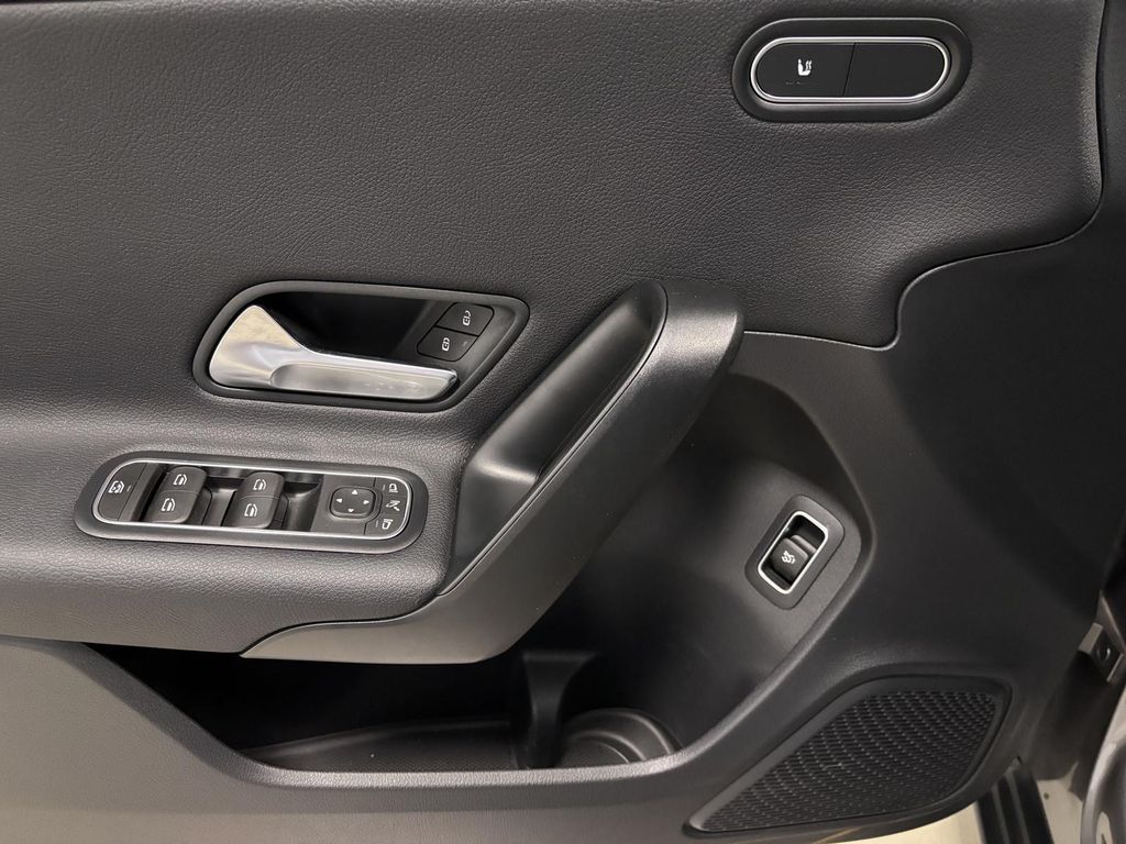 Mercedes-Benz A 200 2022