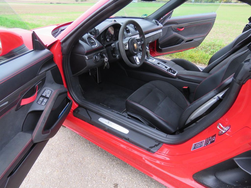 Porsche Boxster 2021