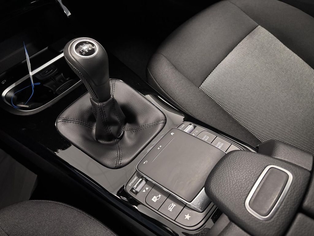 Mercedes-Benz A 200 2022