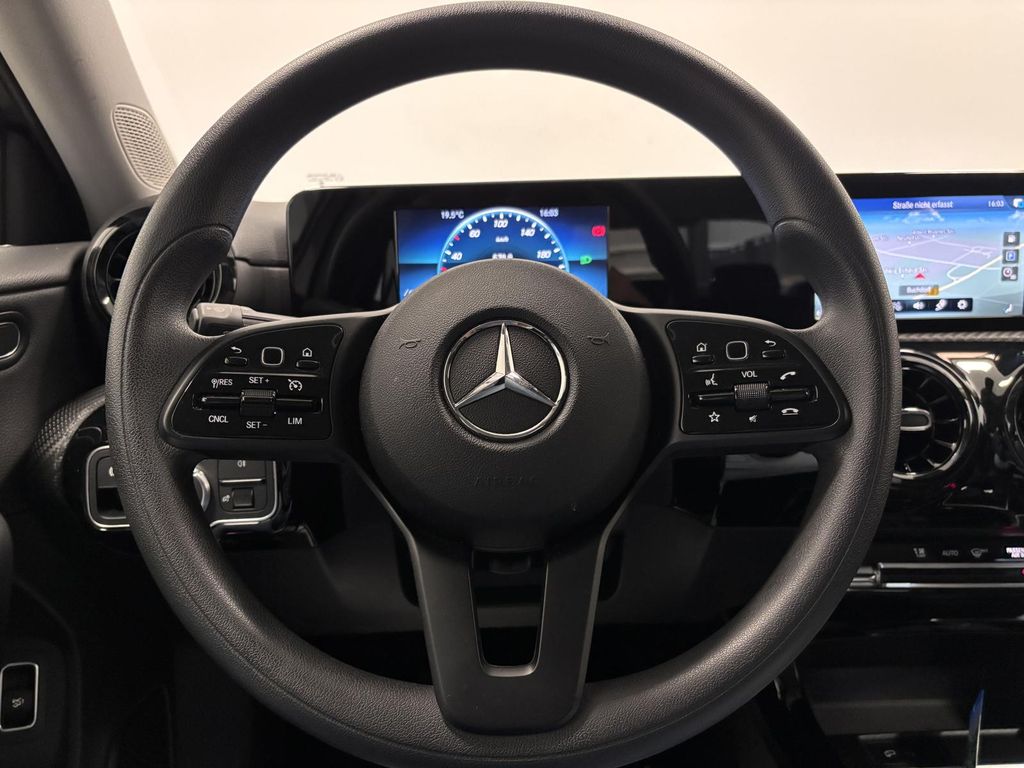 Mercedes-Benz A 200 2022