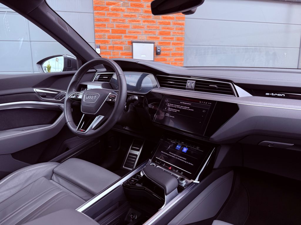 Audi Q8 2023