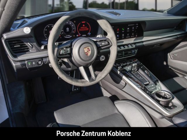 Porsche 992 2025