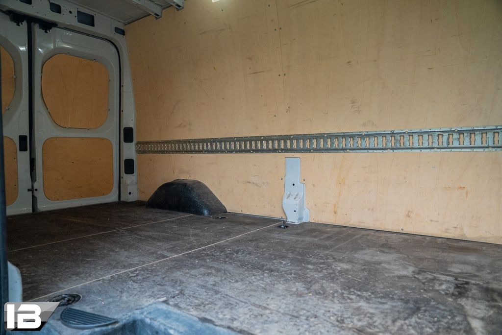 Maxus Deliver 9 2022