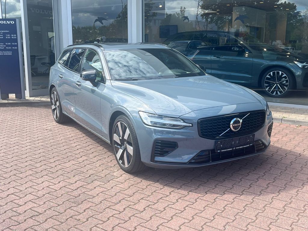 Volvo V60 2022