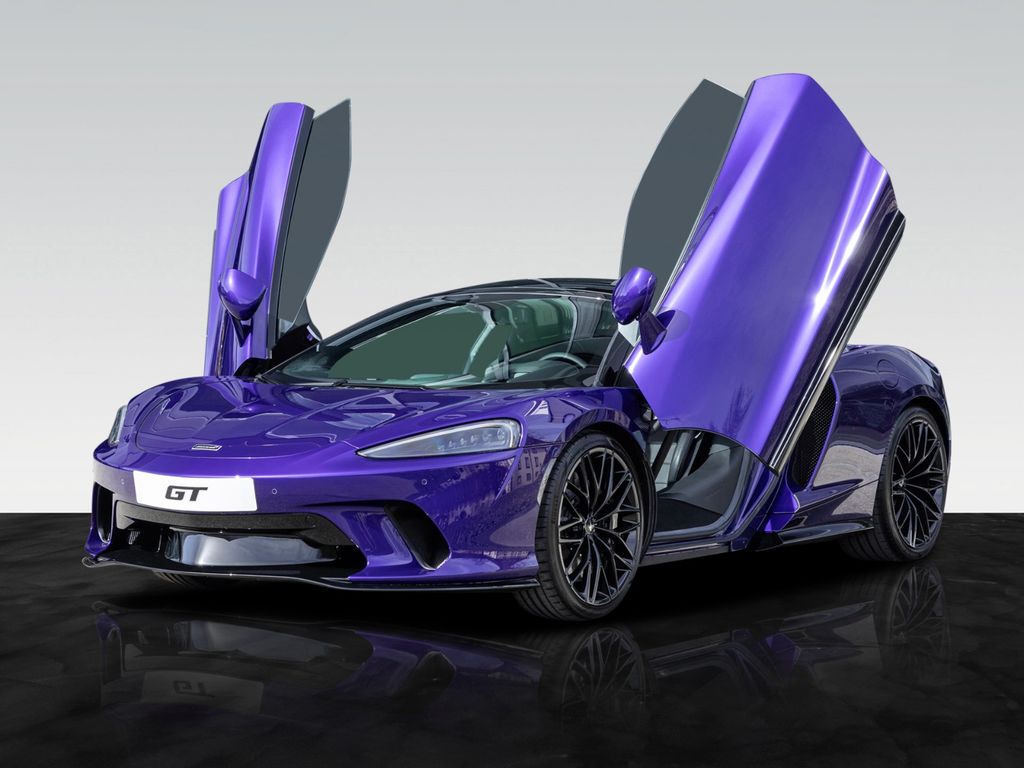 McLaren GT 2025