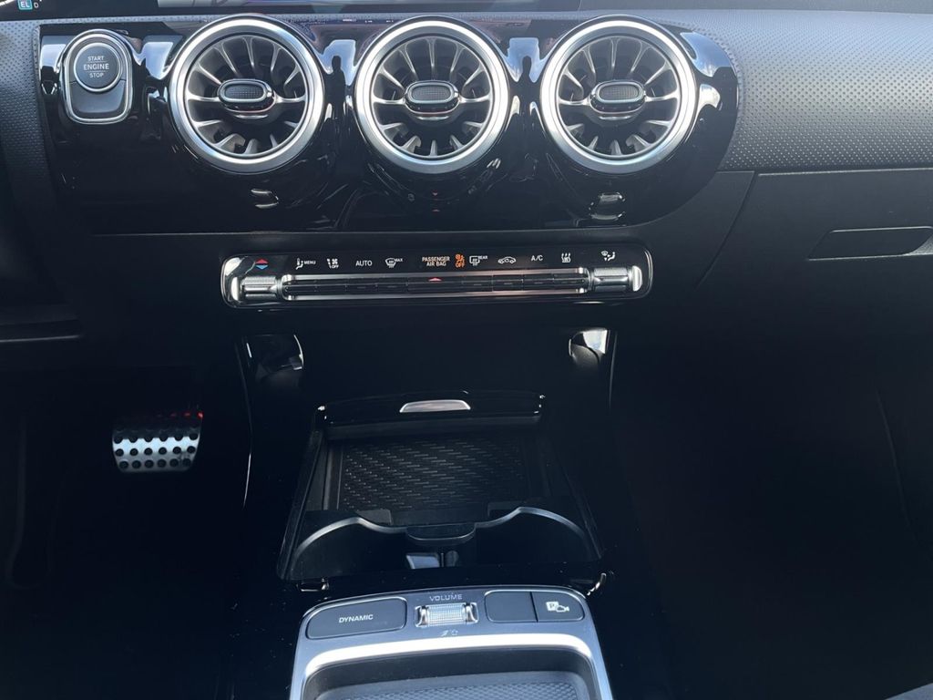 Mercedes-Benz CLA 250 2024