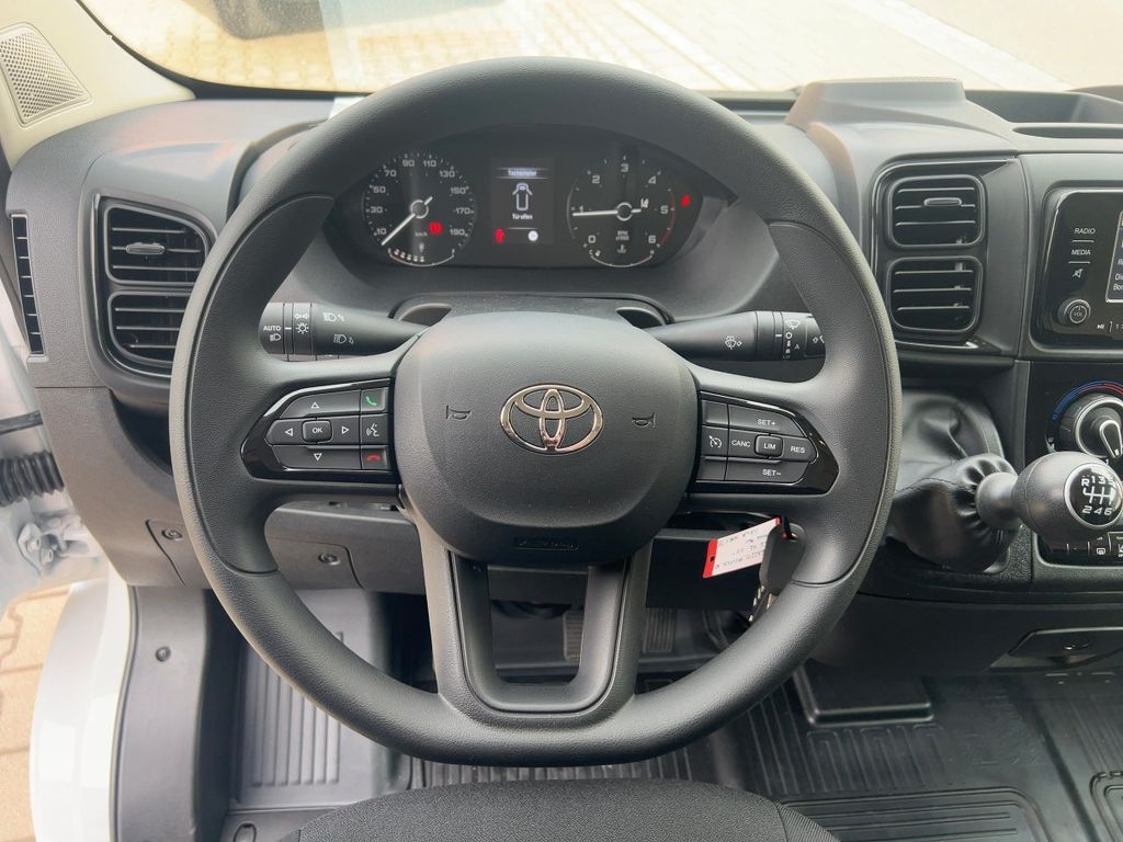 Toyota Proace Max 2024