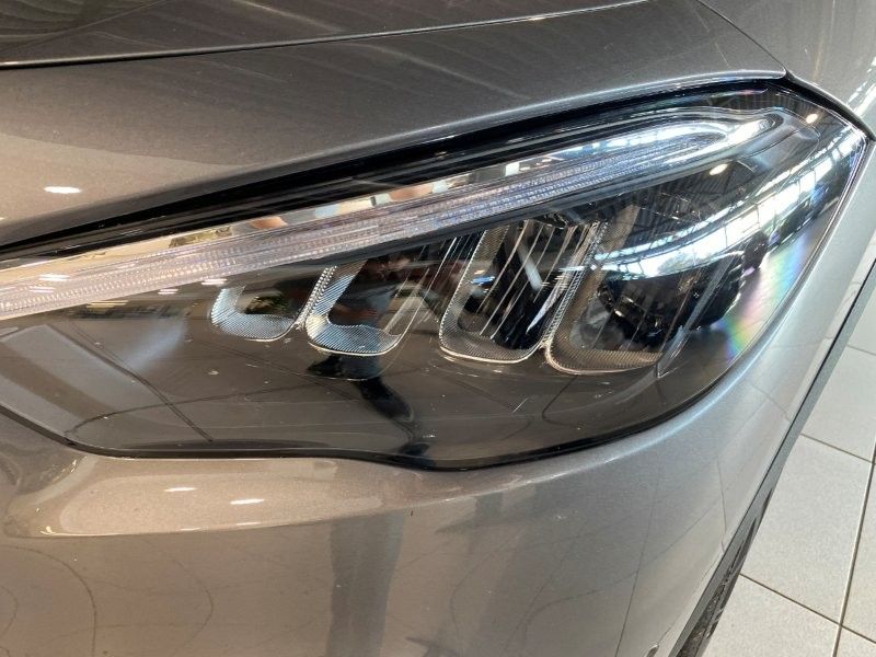 Mercedes-Benz GLA 180 2024