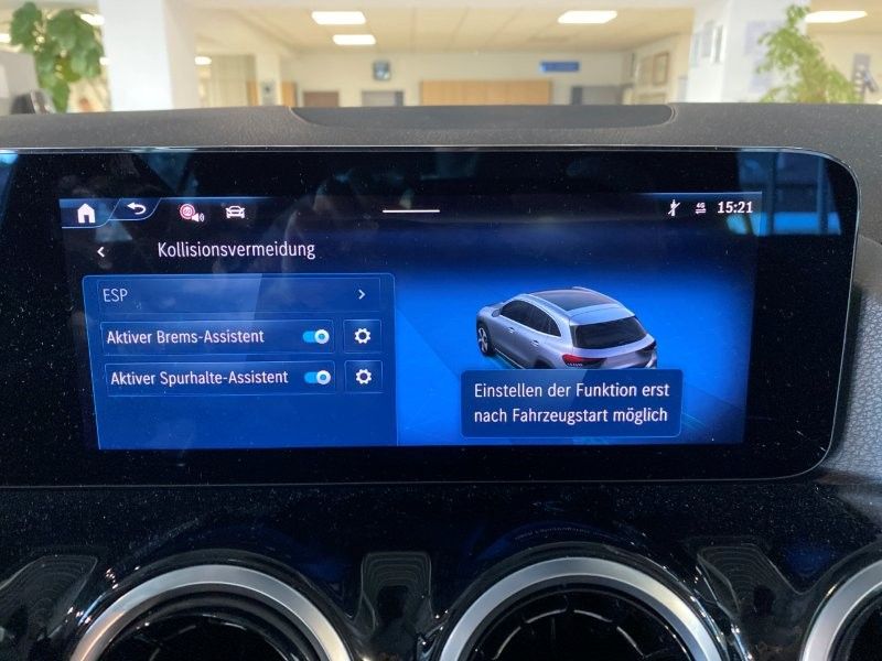 Mercedes-Benz GLA 180 2024