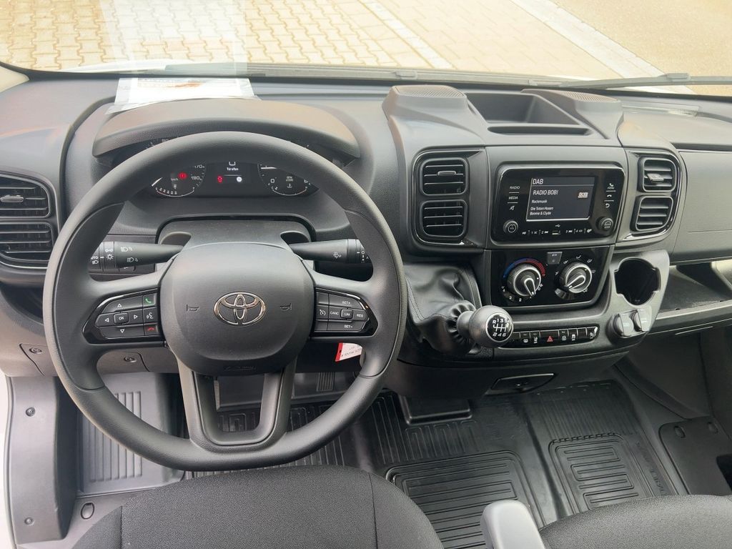 Toyota Proace Max 2024