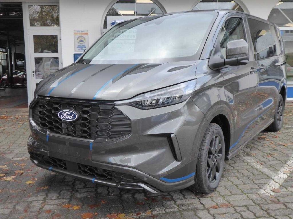 Ford Tourneo Custom 2025