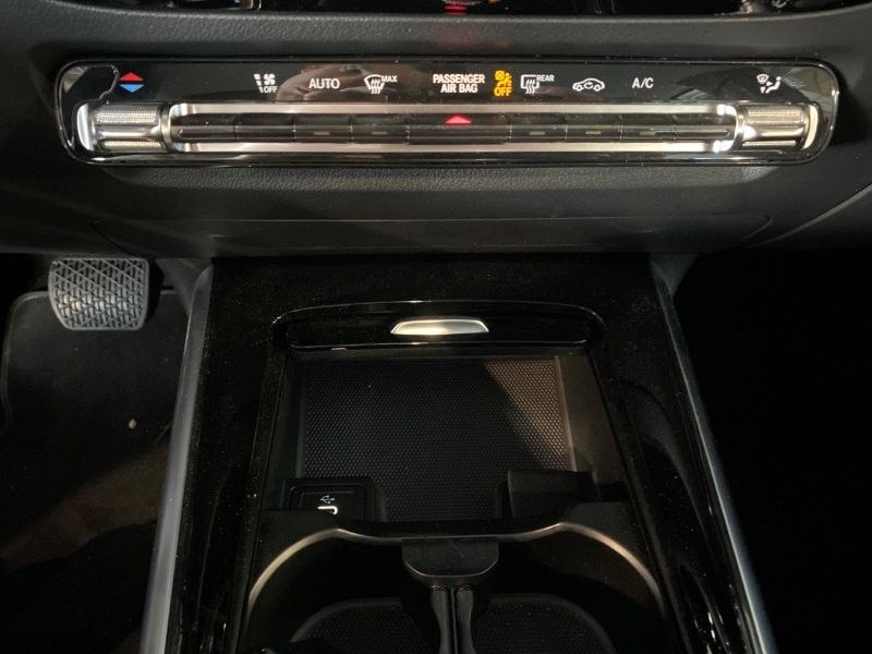 Mercedes-Benz GLA 180 2024