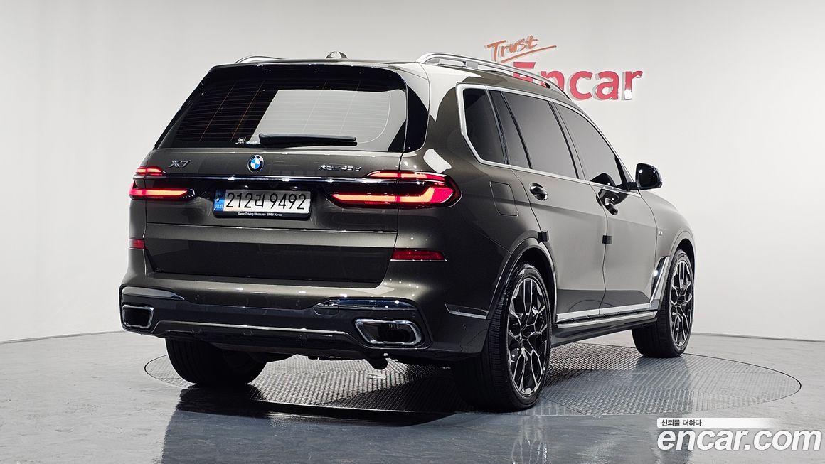 BMW X7 2023