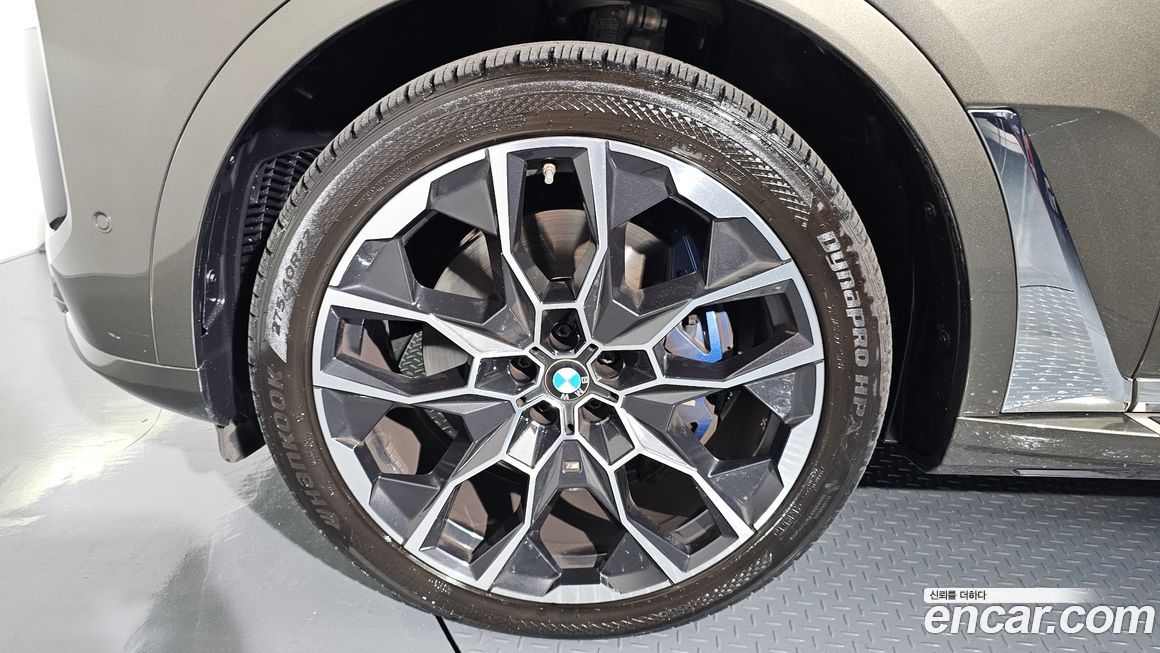BMW X7 2023