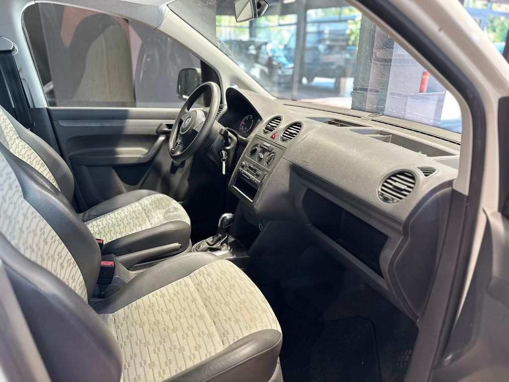Volkswagen Caddy 2012