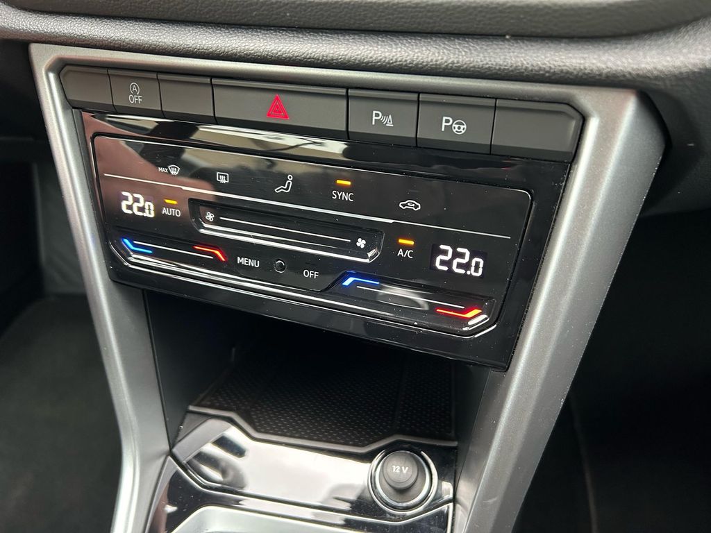 Volkswagen T-Roc 2024