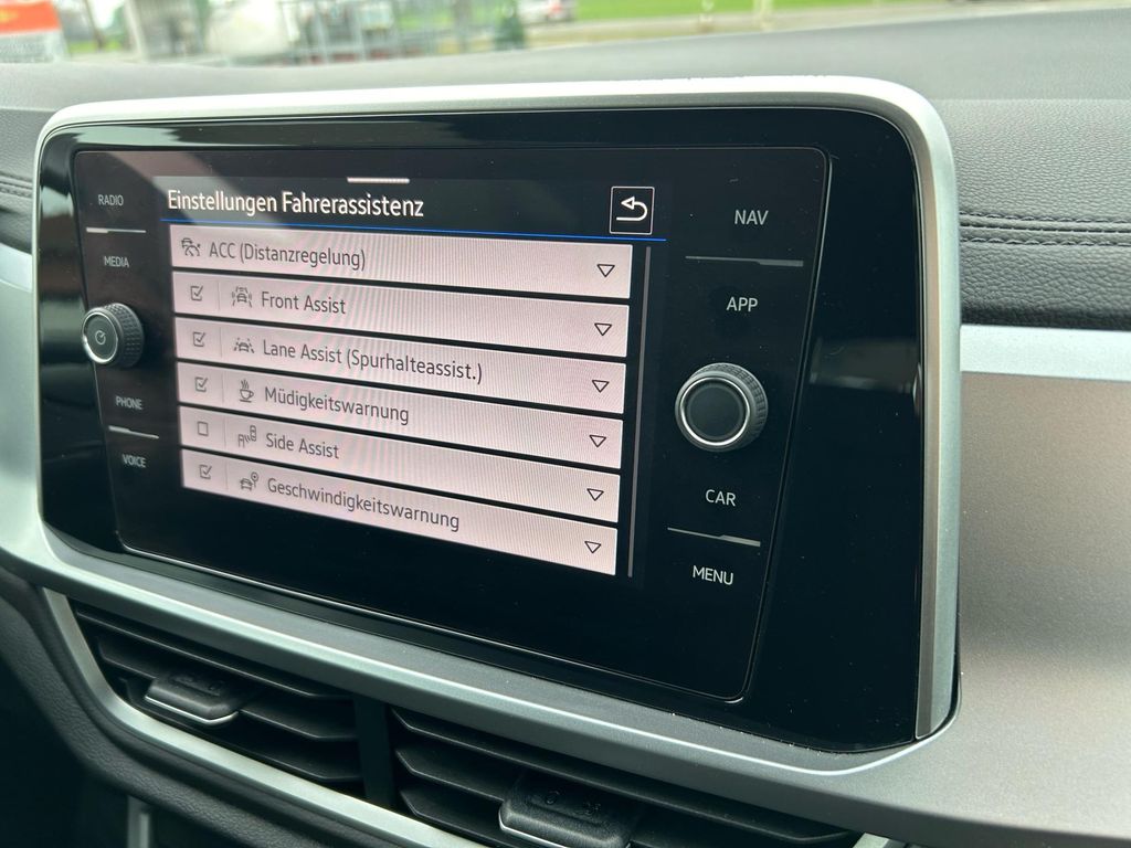 Volkswagen T-Roc 2024