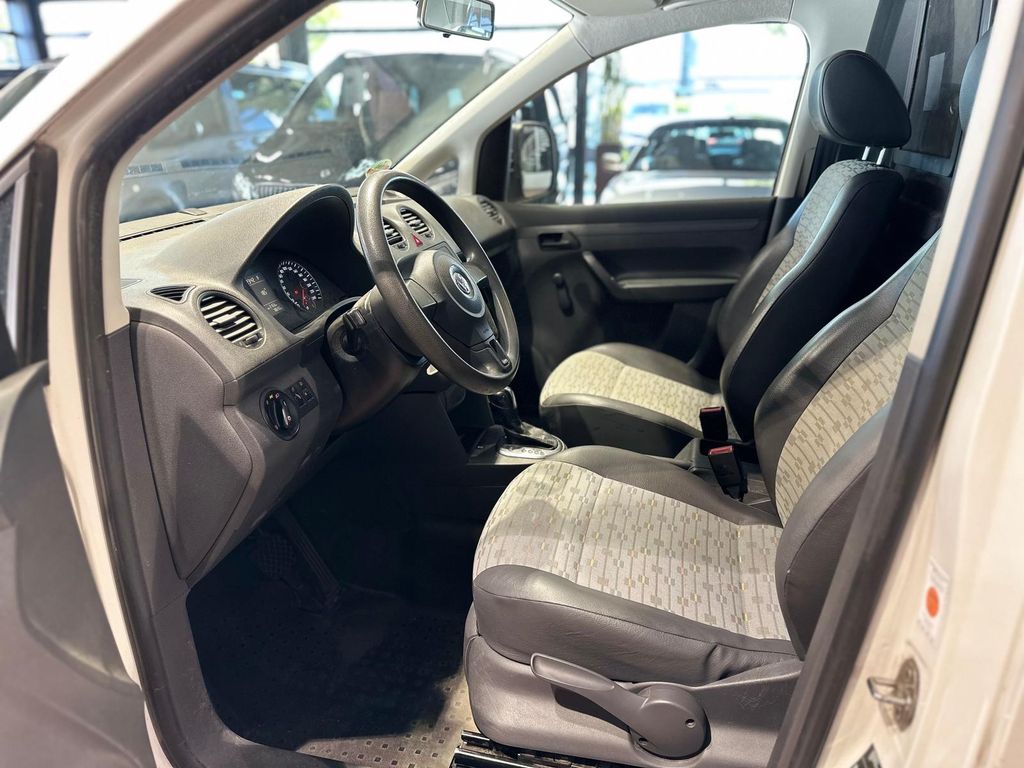 Volkswagen Caddy 2012