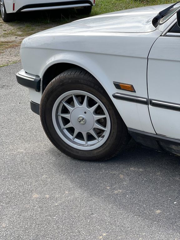 BMW 325 1989
