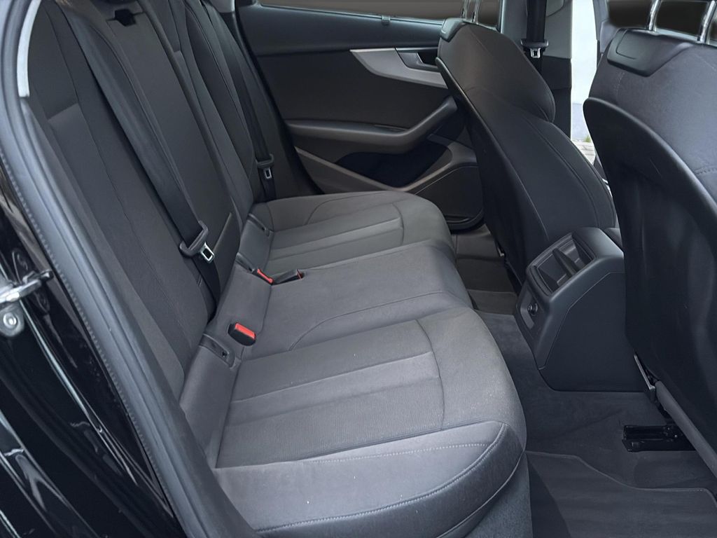 Audi A4 2021