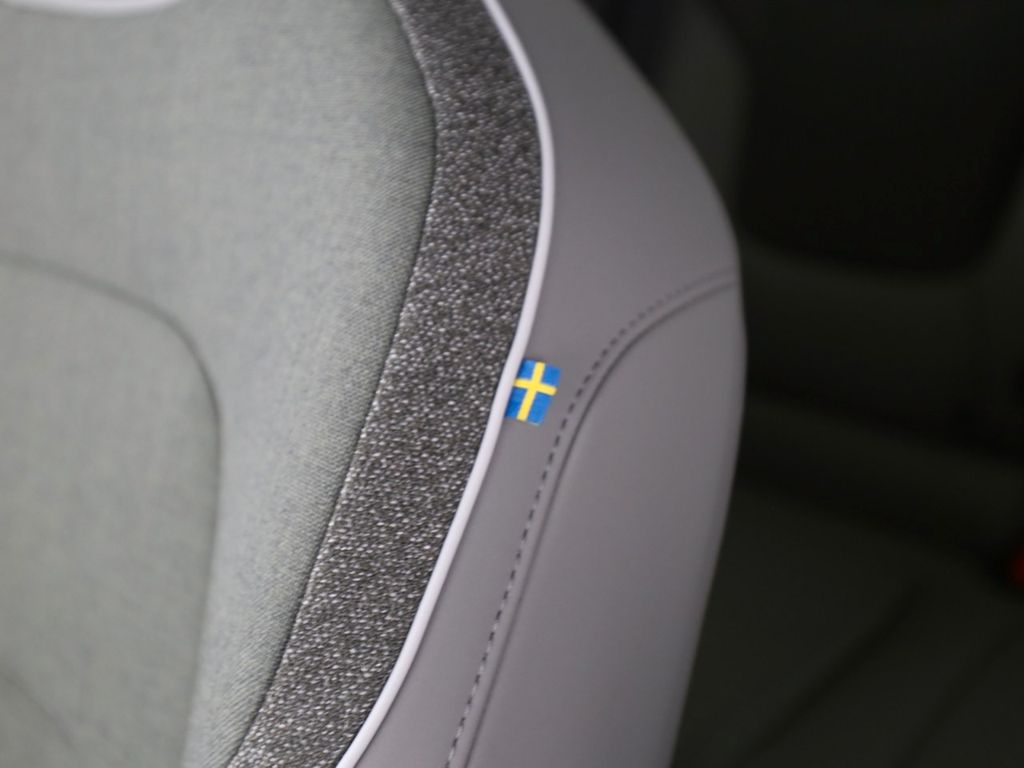 Volvo EX30 2024