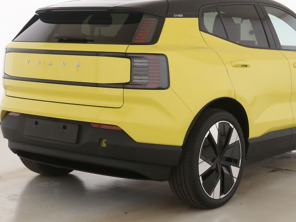 Volvo EX30 2024