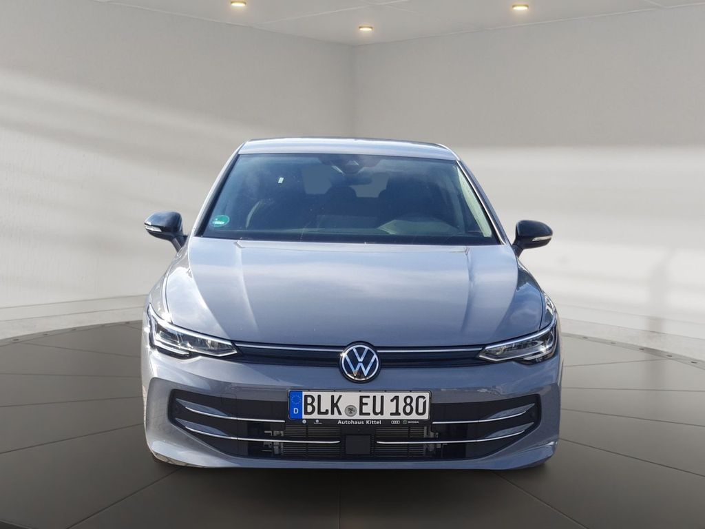 Volkswagen Golf 2025