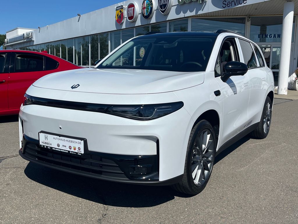 Leapmotor C10