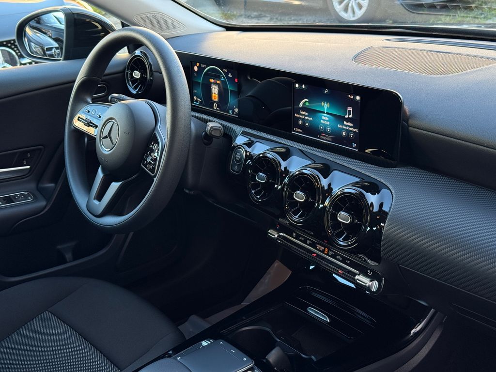 Mercedes-Benz A 180 2023