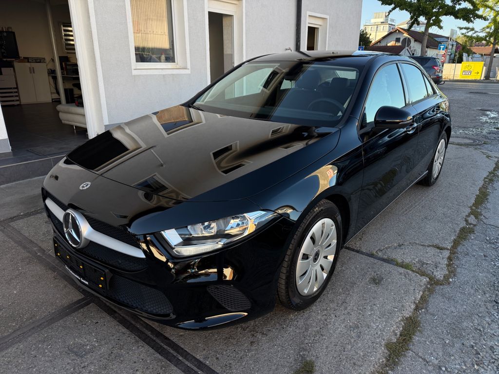 Mercedes-Benz A 180 2023