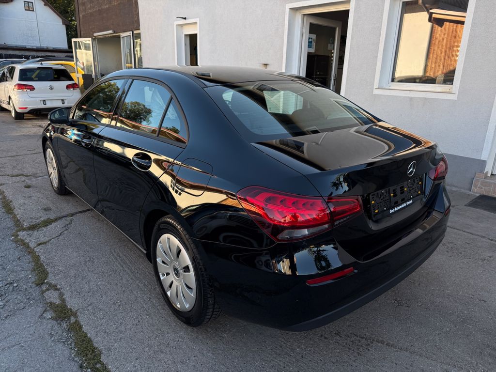 Mercedes-Benz A 180 2023