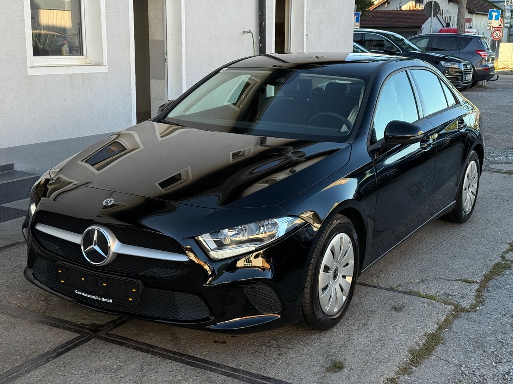 Mercedes-Benz A 180 2023