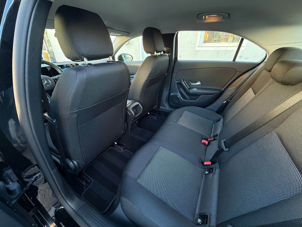Mercedes-Benz A 180 2023