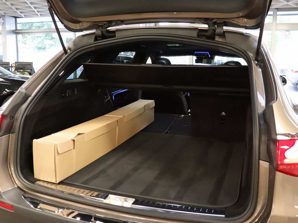 Mercedes-Benz E 220 2024