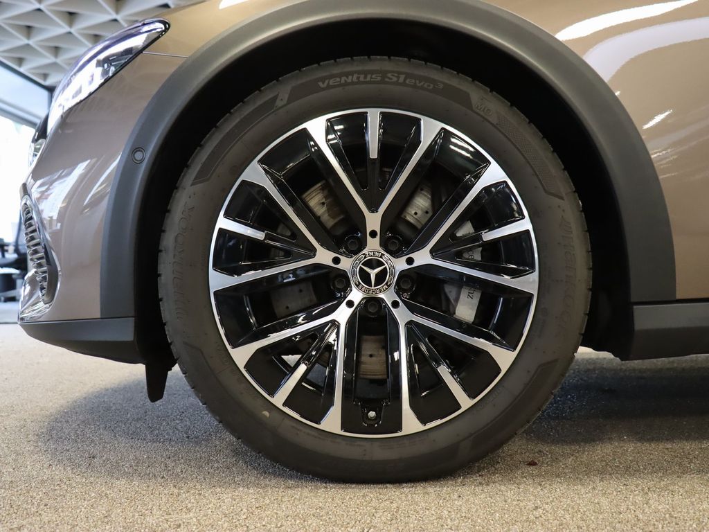 Mercedes-Benz E 220 2024