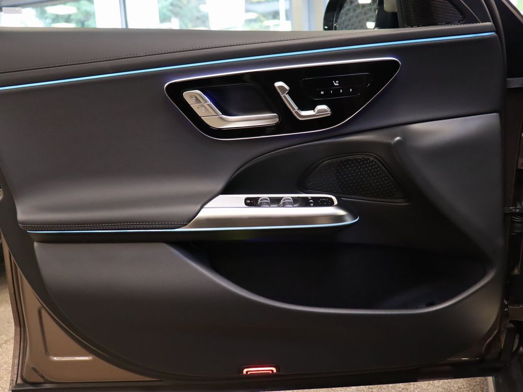 Mercedes-Benz E 220 2024