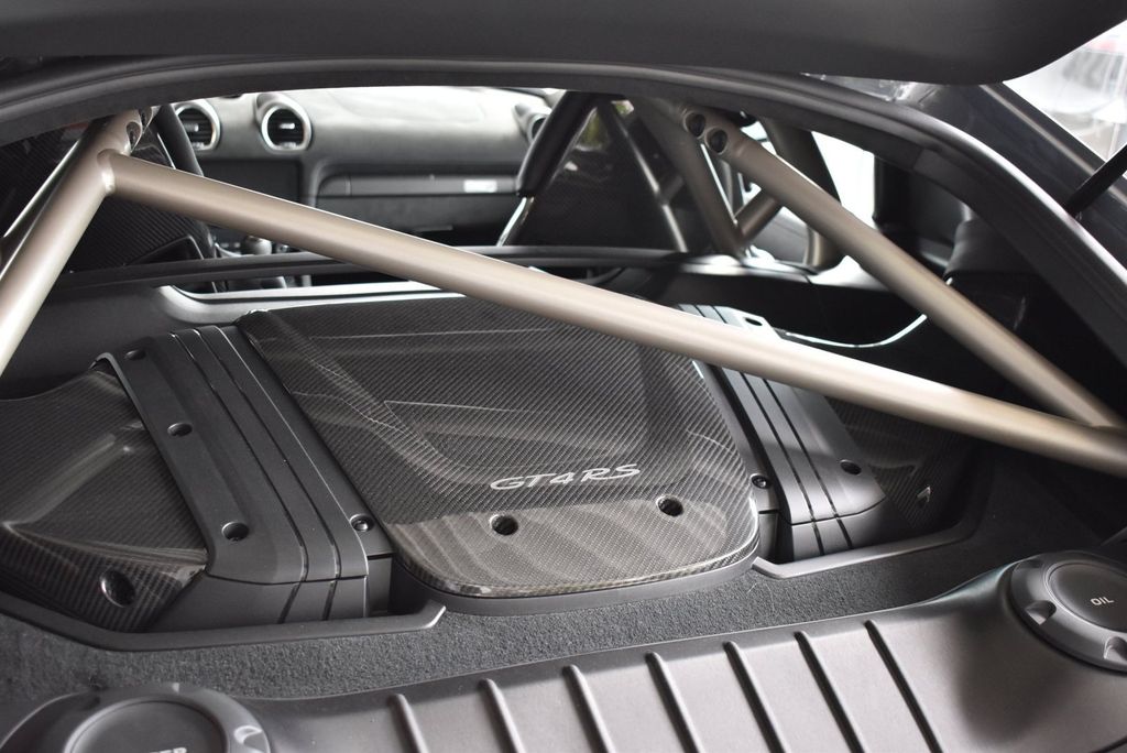 Porsche Cayman 2023
