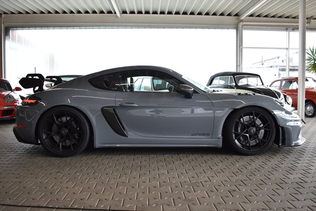 Porsche Cayman 2023