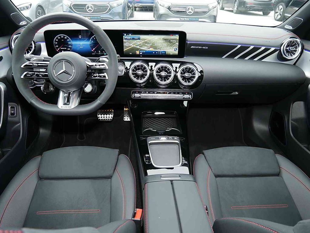Mercedes-Benz CLA 45 AMG 2025